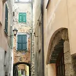 Medieval Pieve Essenza Di Riviera - Holiday Home With Garden, Wifi & Parking *