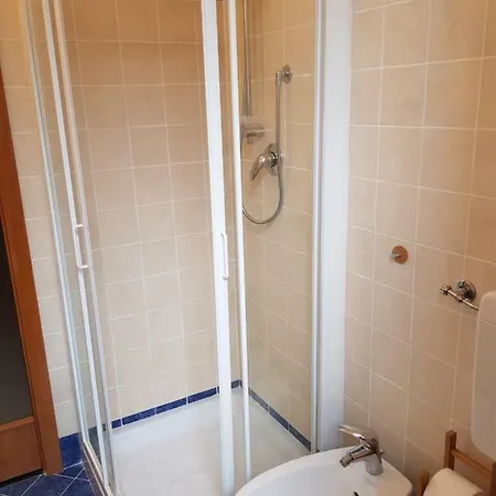 Apartamento Medieval Pieve Essenza Di Riviera - With Garden, Wifi & Parking