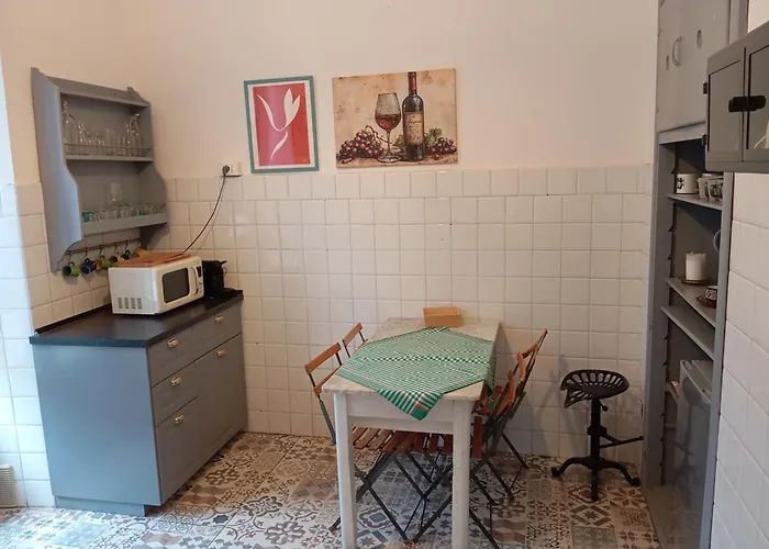 Medieval Pieve Essenza di Riviera - holiday home with garden, WiFi&parking