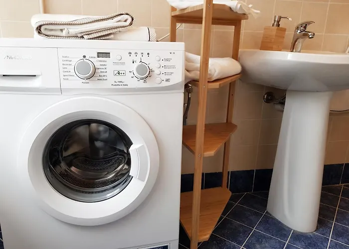 Medieval Pieve, With Garden, Wifi & Parking Appartement