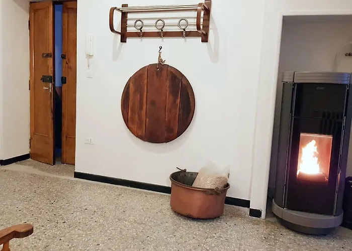 Appartamento Medieval Pieve Essenza di Riviera - holiday home with garden, WiFi&parking *