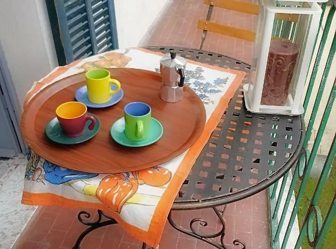 Medieval Pieve, With Garden, Wifi & Parking Appartement